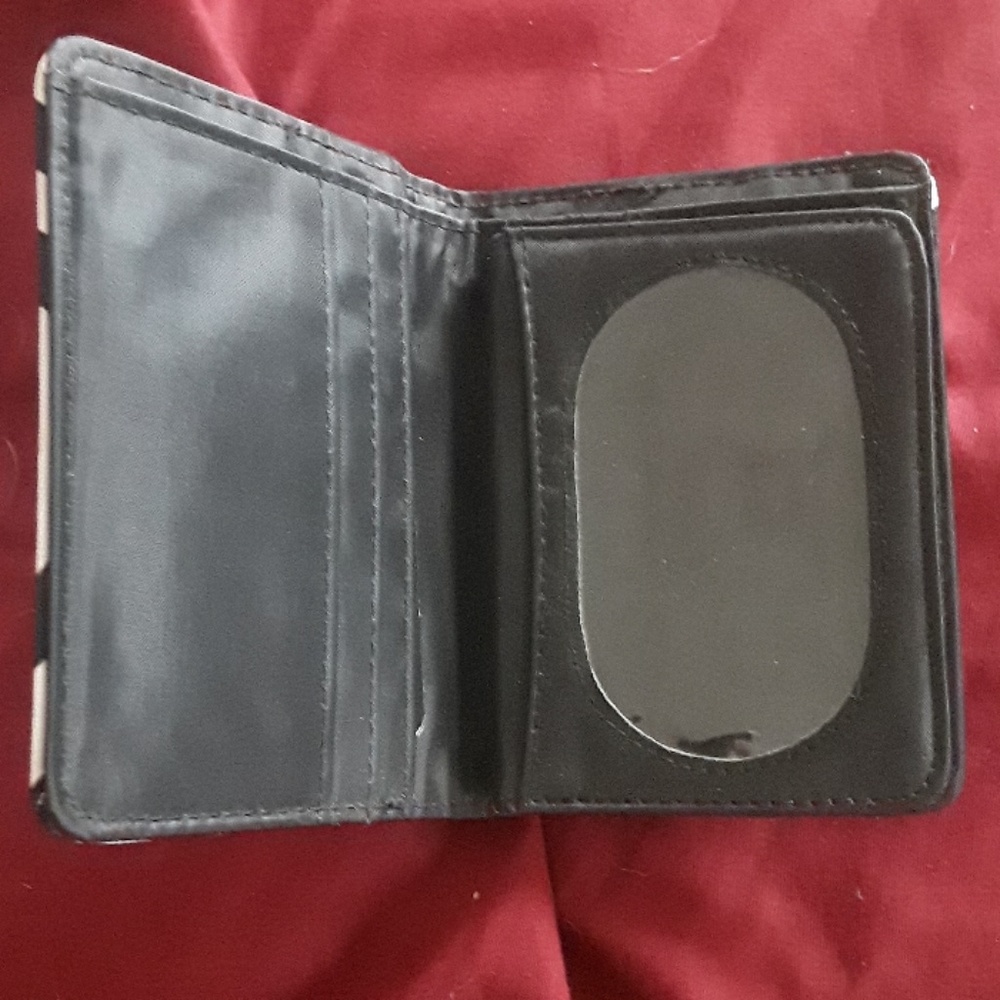 Zebra Wallet - Picture 3 of 5
